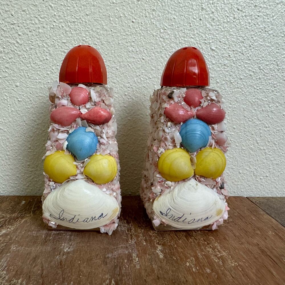 Vintage‎ MCM Anchor Hocking Glass Sea Shell Salt and Pepper Shakers INDIANA